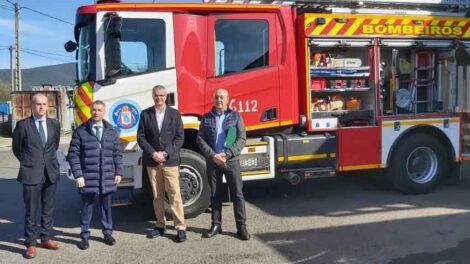 Nuevo camión para el parque de bomberos de Verín