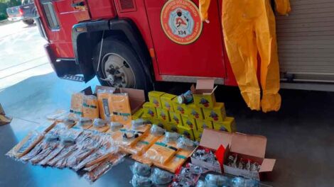 Bomberos Maschwitz suma equipos de protección