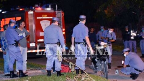 Choque fatal entre un camión de bomberos y una moto