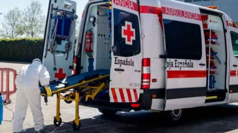 España: "La gente se está muriendo sola en sus casas"