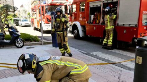 Las quemaduras de un bombero cuestionan la calidad de los epis