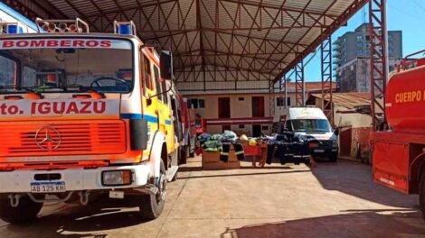 Bomberos de Iguazú celebró su aniversario con la entrega de equipamiento