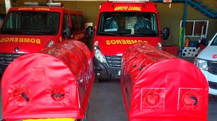Bomberos de Arroyo Cabral adquirió dos cápsulas sanitarias