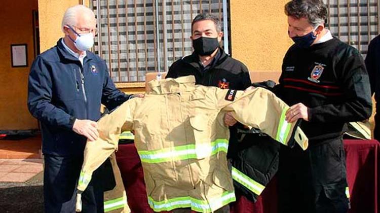 Bomberos de Temuco adquirió 139 uniformes de trabajo