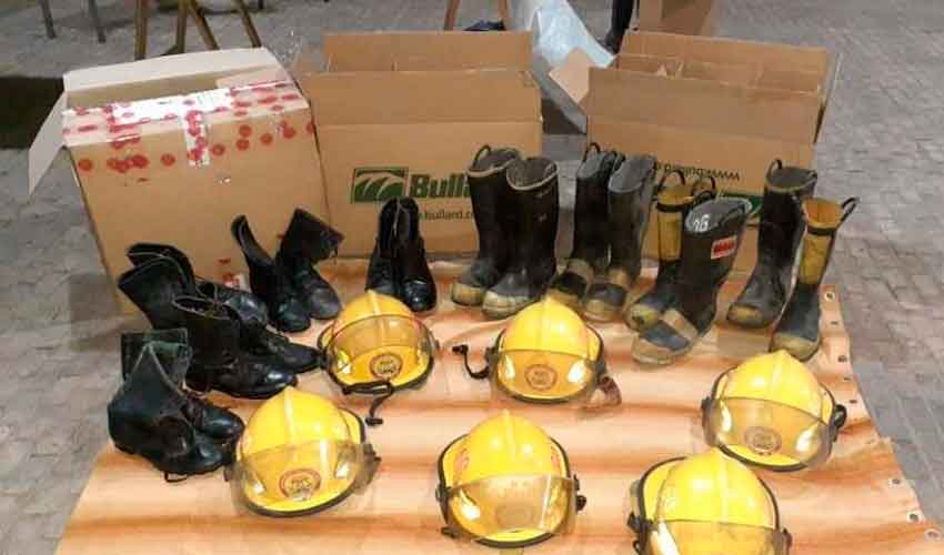 Bomberos de Rafael Obligado recibieron una donación de sus camaradas de Colón