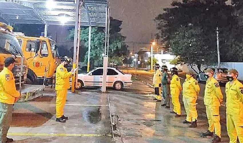 Bombero tuvo acercamiento con infectado y cierran cuartel
