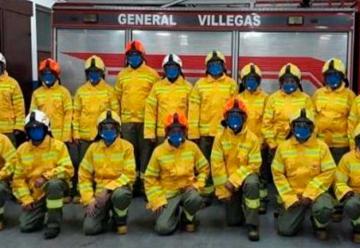Bomberos presentaron sus nuevos trajes forestales VALLFIREST