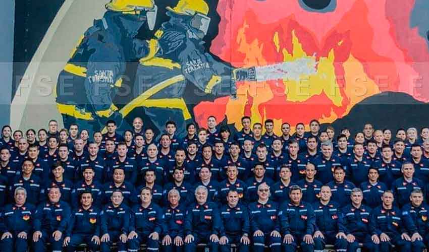 Bomberos de Santa Teresita con indumentaria nueva