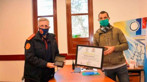 Dos bomberos rodriguenses cumplieron 50 años de servicio