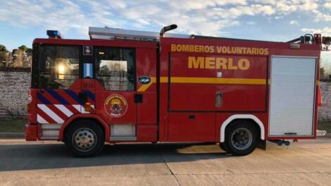 Nuevo autobomba para los Bomberos Voluntarios de Merlo