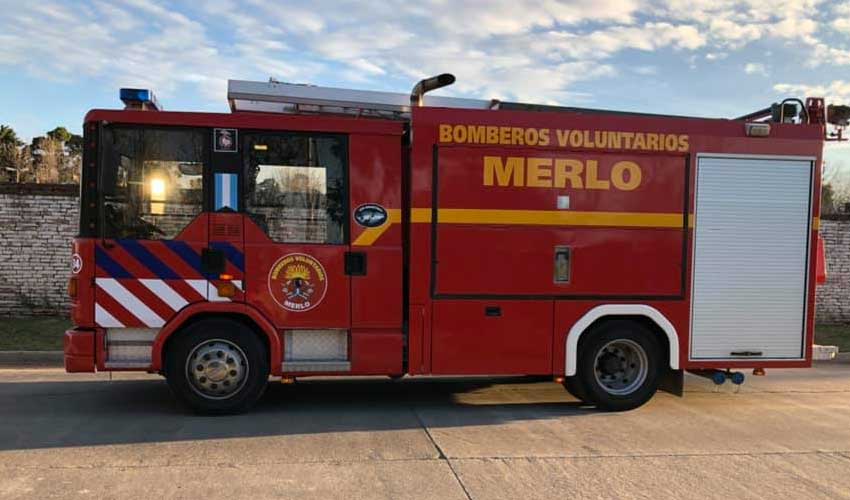 Nuevo autobomba para los Bomberos Voluntarios de Merlo