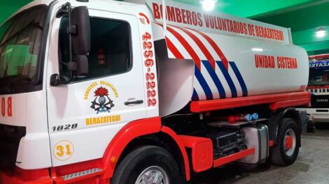 Nueva unidad Cisterna para Bomberos de Berazategui