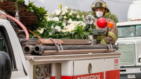 Despiden a Bombero que falleció por COVID