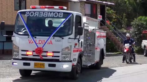 Nuevo Camión Cisterna para Bomberos de Valdivia