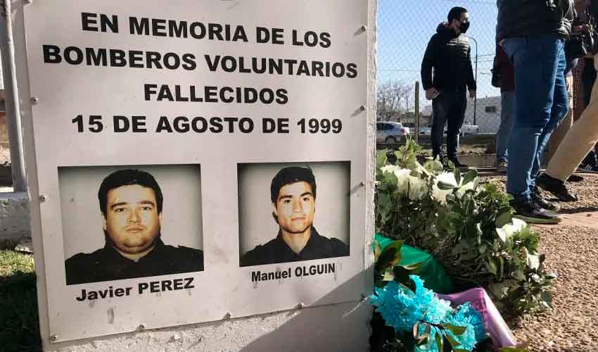 Homenajearon a los bomberos caídos en la tragedia piquense