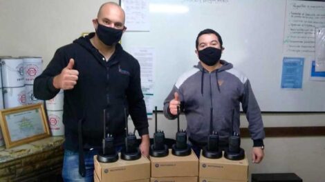 Bomberos de El peligro con nuevos equipos Motorola