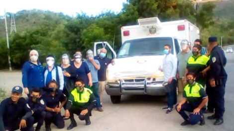 Entregan ambulancia al cuerpo de bomberos de Ocotal