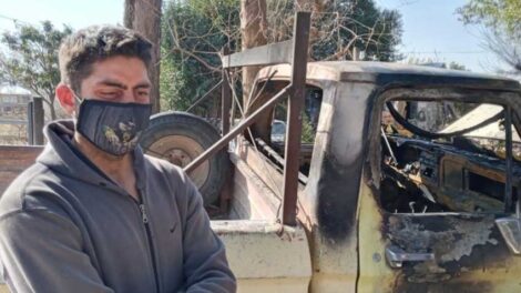 Le quemaron la camioneta a un bombero porque creían que tenía coronavirus