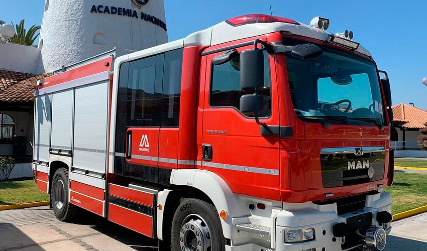 Se entregaron nuevos carros a de Bomberos de Conchalí-Huechuraba y Paine