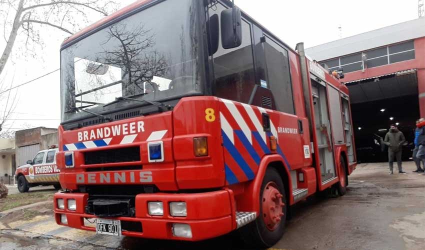 Bomberos de Cañada de Gómez recibió una nueva unidad