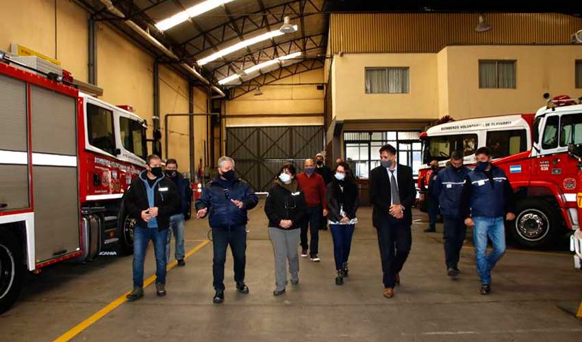 Autoridades del Ministerio de Seguridad visitaron a Bomberos