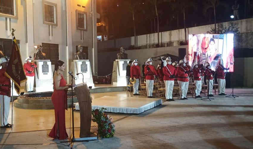 Bomberos de Guayaquil celebran su día con actos