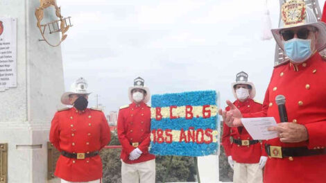 Bomberos fallecidos en época de pandemia fueron homenajeados