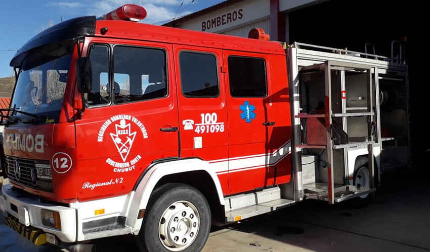 Nuevo autobomba de Bomberos de Gobernador Costa