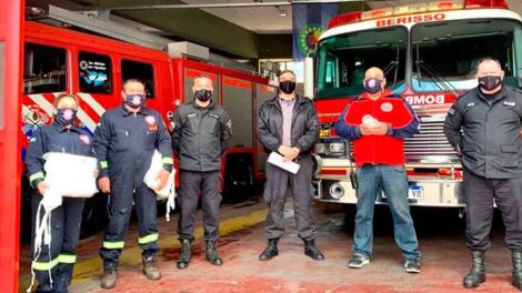 Presos elaboraron tapabocas para bomberos voluntarios