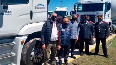 Bomberos de San Vicente recibieron la donación de un camión