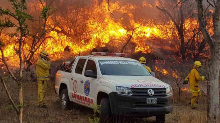 Los bomberos de La Pampa no pueden viajar a córdoba a colaborar