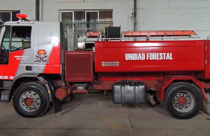 Bomberos de General La Madrid presentaron la nueva unidad forestal