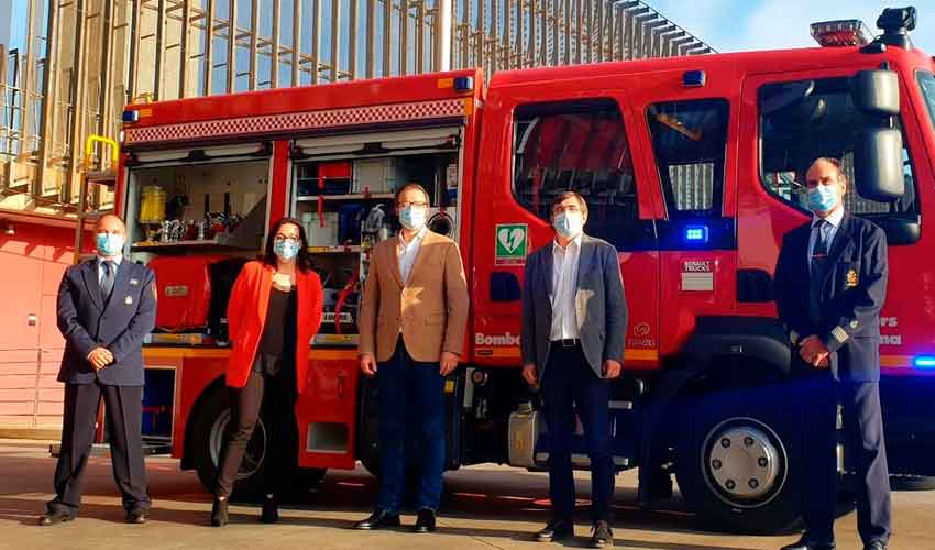 Bomberos de Palma con nuevo camión para intervenir en el puerto