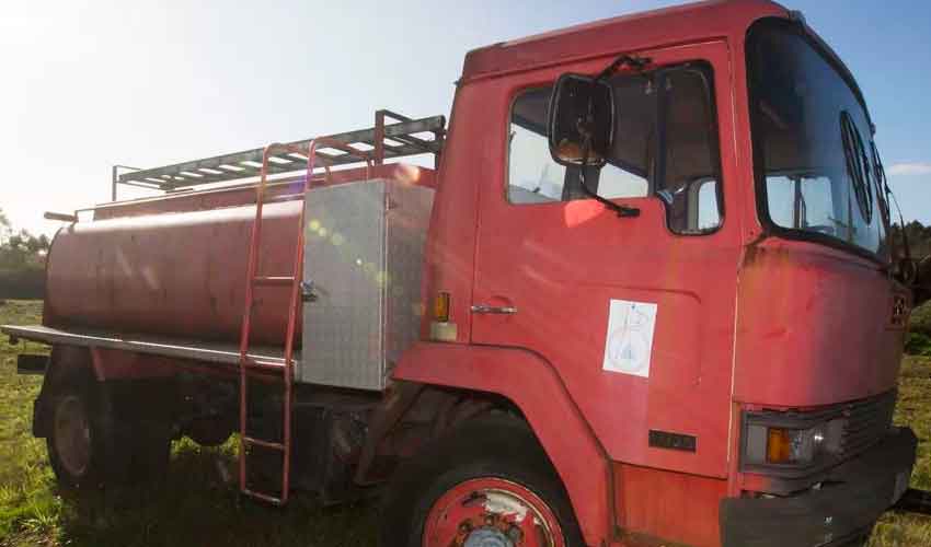 Histórico camión de bomberos a la espera de ocupar el lugar que merece