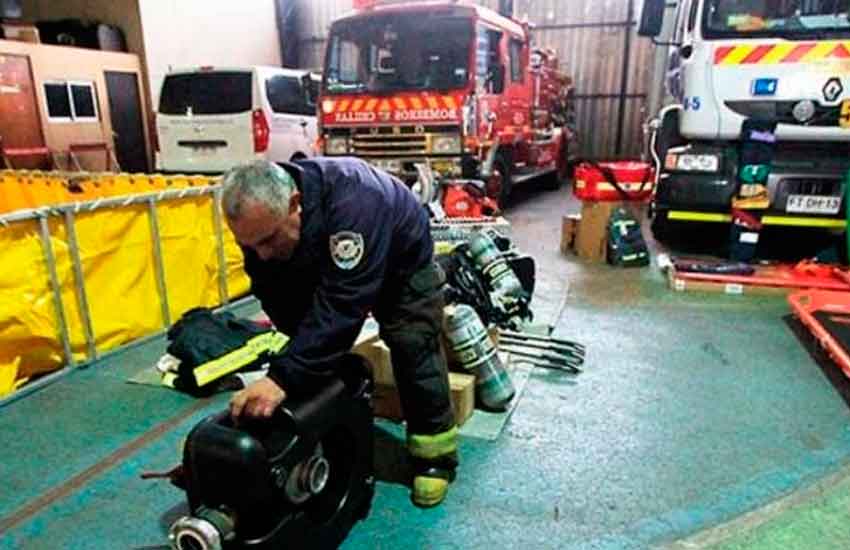Bomberos de Chillán cuenta solo con la mitad de su personal