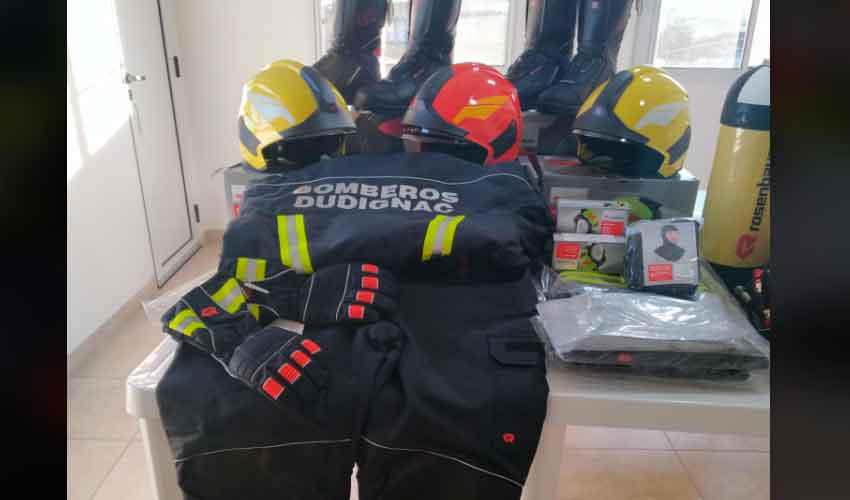 Bomberos Voluntarios de Dudignac con nuevos equipos