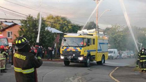 Primera compañía de Bomberos de Entre Lagos recibió nuevo carro de rescate