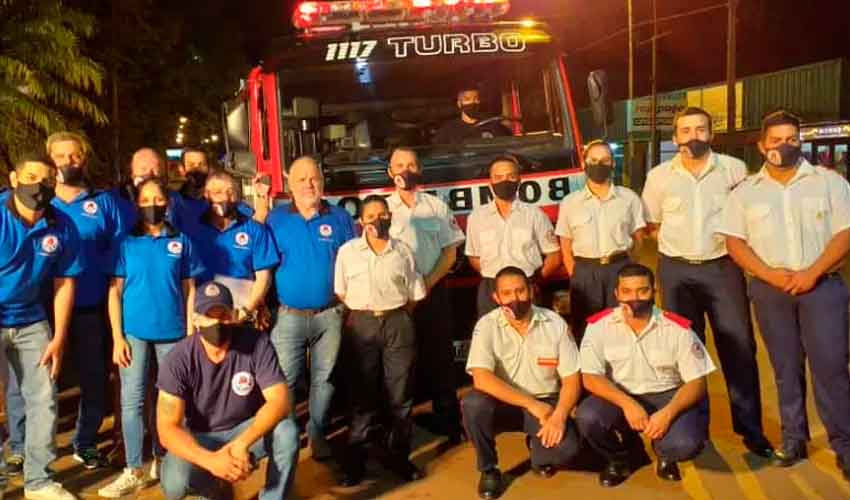 Bomberos celebraron un nuevo aniversario con una nueva autobomba