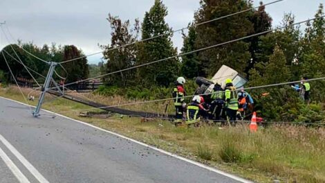 Bomberos fueron hostigados y una ambulancia fue atacada a piedrazos