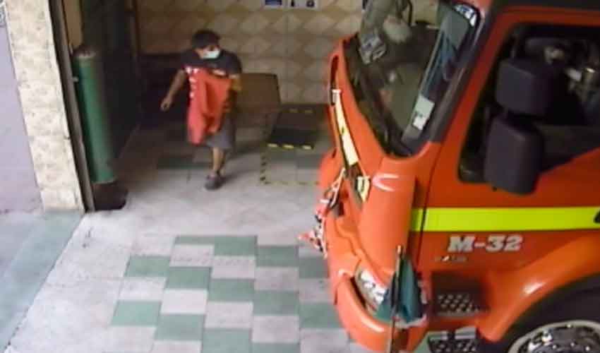 Graban a hombre robando en cuartel de Bomberos de Quillota