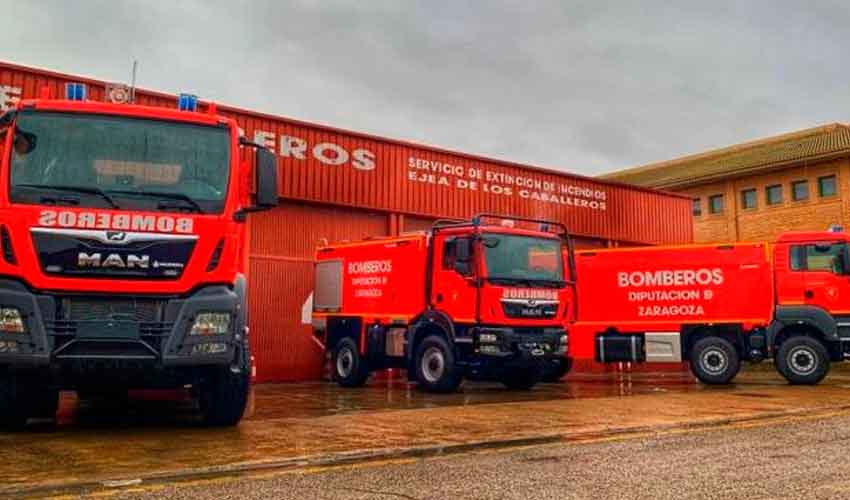 Bomberos incorporan dos nuevos camiones nodriza y una autobomba forestal
