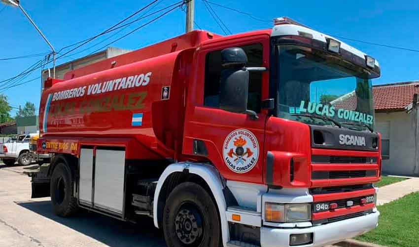 Los Bomberos Voluntarios de Lucas González con nuevo cisterna