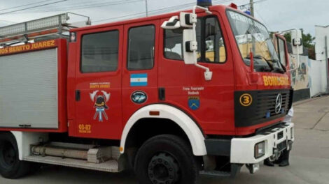 Bomberos de Benito Juárez presentó su nuevo Camión Autobomba