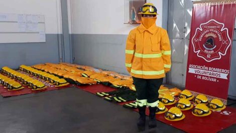 Bomberos Voluntarios de Bolívar presentó nueva indumentaria
