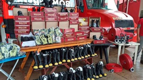 Bomberos Voluntarios de Iguazú presentaron nuevos equipos
