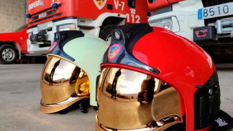 nuevos y mejores cascos para los bomberos del SEPEI
