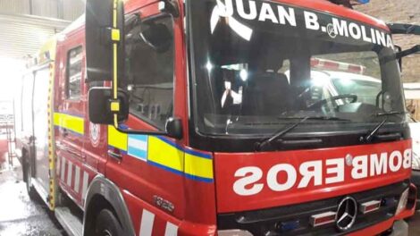 Bomberos Voluntarios de Juan B. Molina con nuevo autobomba