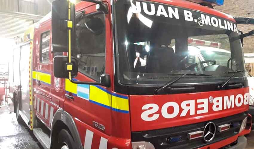 Bomberos Voluntarios de Juan B. Molina con nuevo autobomba