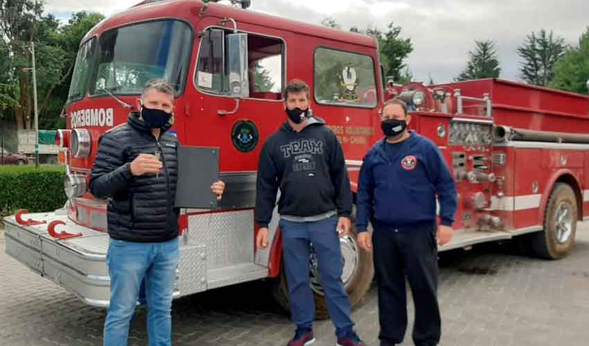 Los bomberos compraron la primera autobomba en Gualjaina