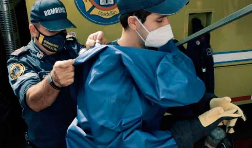Bomberos de Medellín recibe nuevo equipamiento